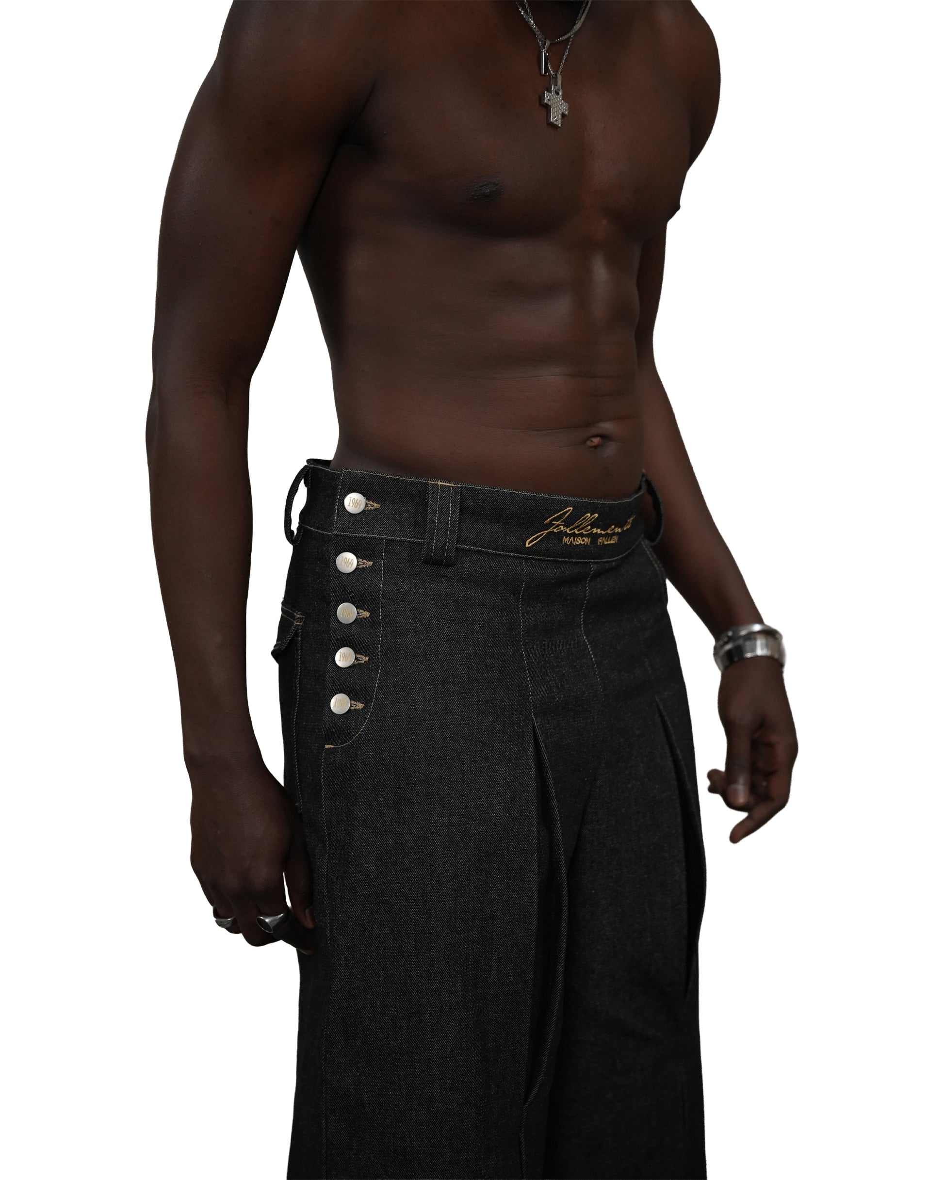 SCULPTED BLACK RAW DENIM