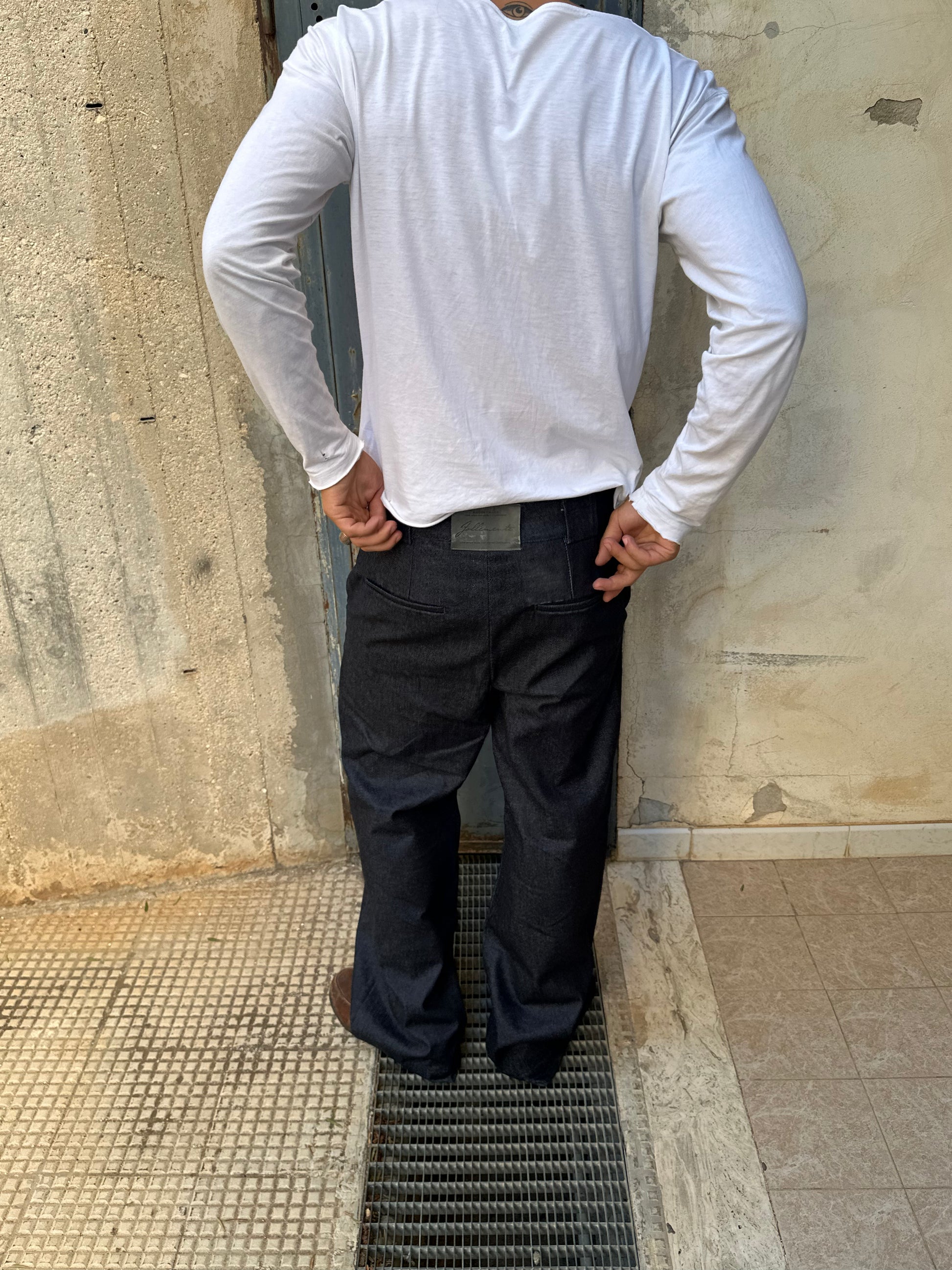Smoked Indigo Raw Denim Jeans — 1969 Follemente