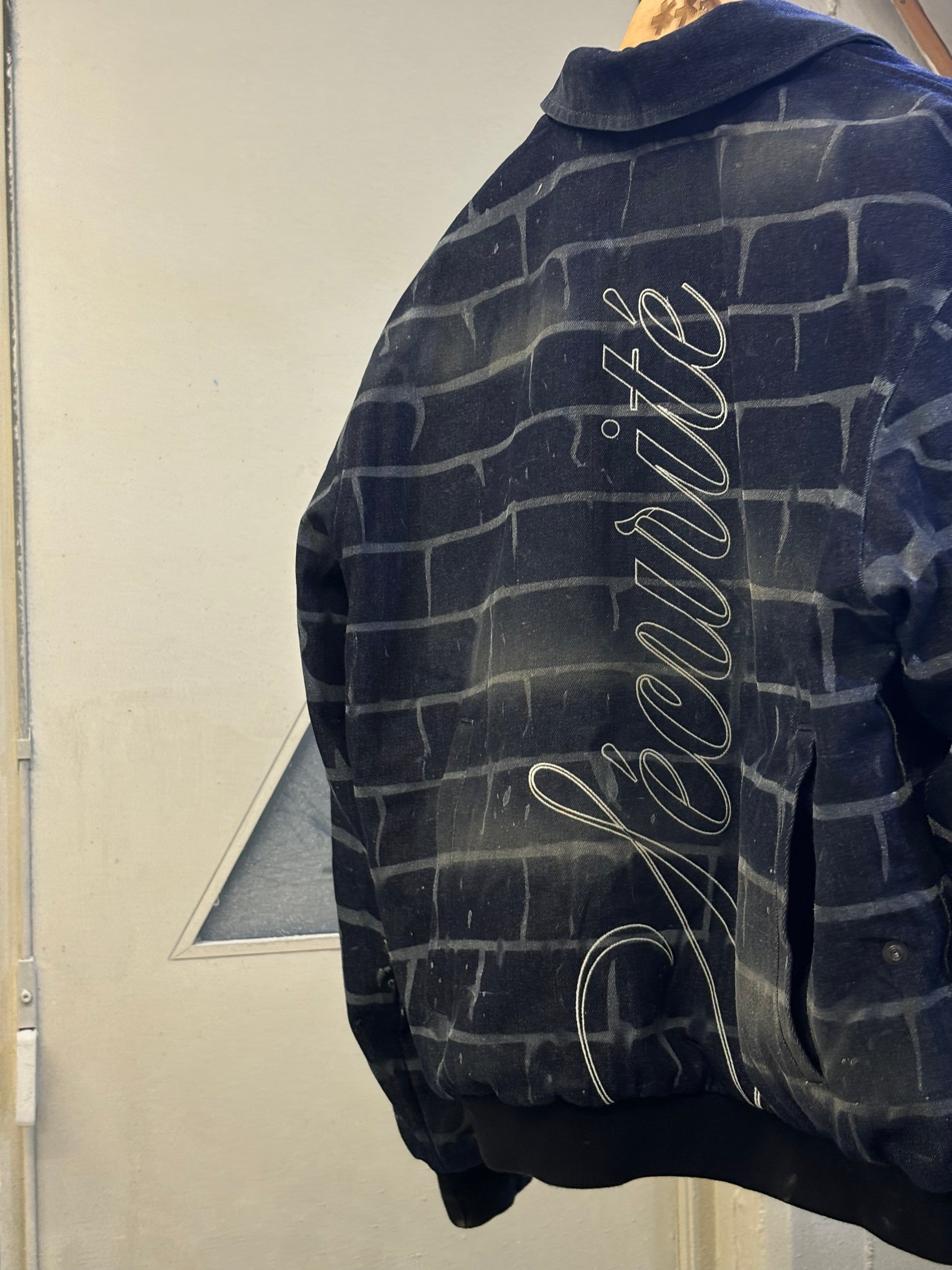 &quot;RAW BRICK&quot; SÉCURITÉ RAW DENIM BOMBER JACKET CUSTOM || 1969 FOLLEMENTE